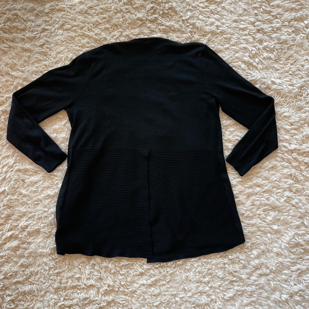 🎯 3 for $15 🎯Time and Tru Black cardigan sweater Women’s size medium - Picture 3 of 3